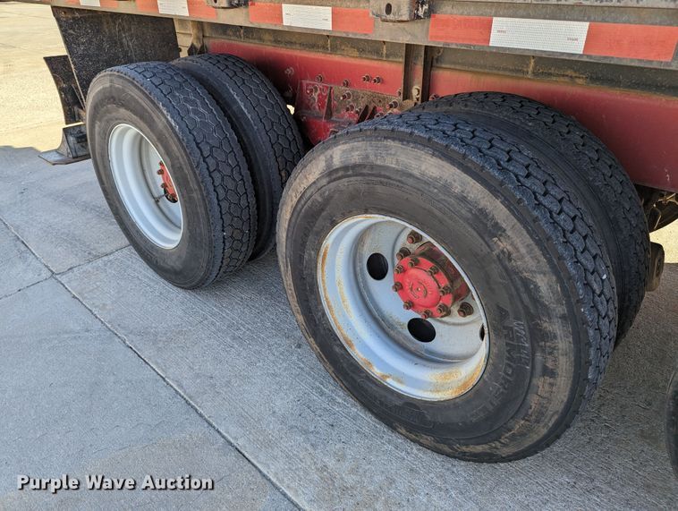 image for item LK9475 2002 Sterling L-Line  flatbed truck