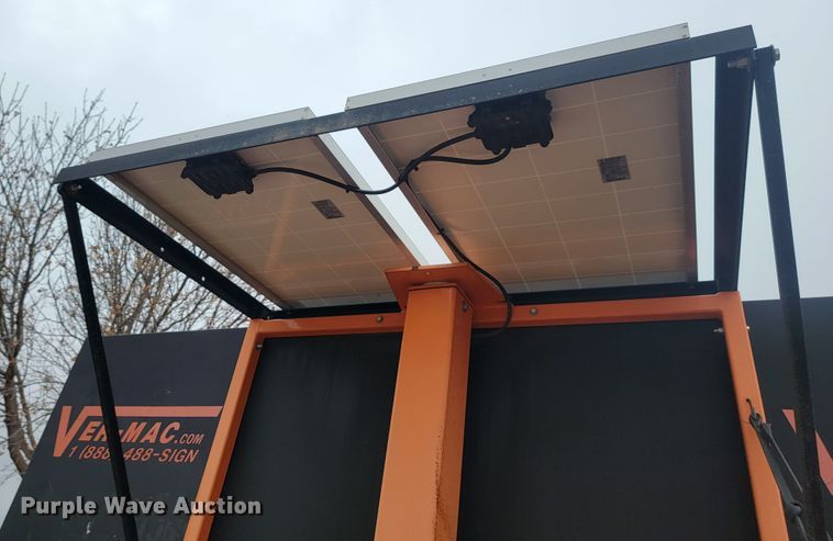 image for item LL9690 2007 Ver-Mac  message board trailer