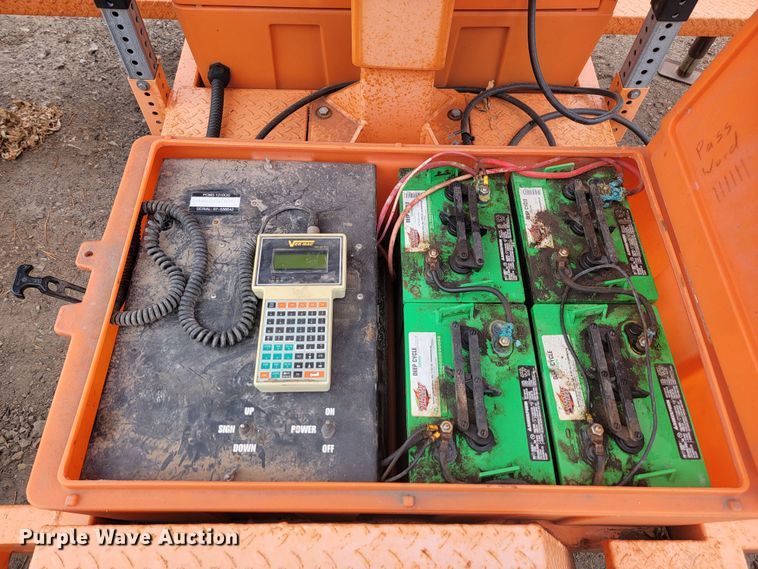 image for item LL9690 2007 Ver-Mac  message board trailer