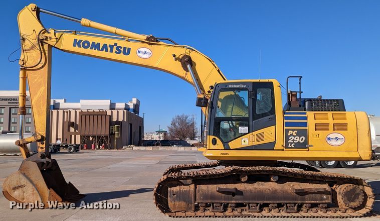 image for item LP9204 2015 Komatsu PC290LC-11  excavator