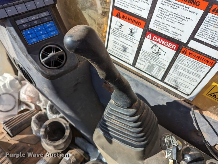 image for item LP9204 2015 Komatsu PC290LC-11  excavator