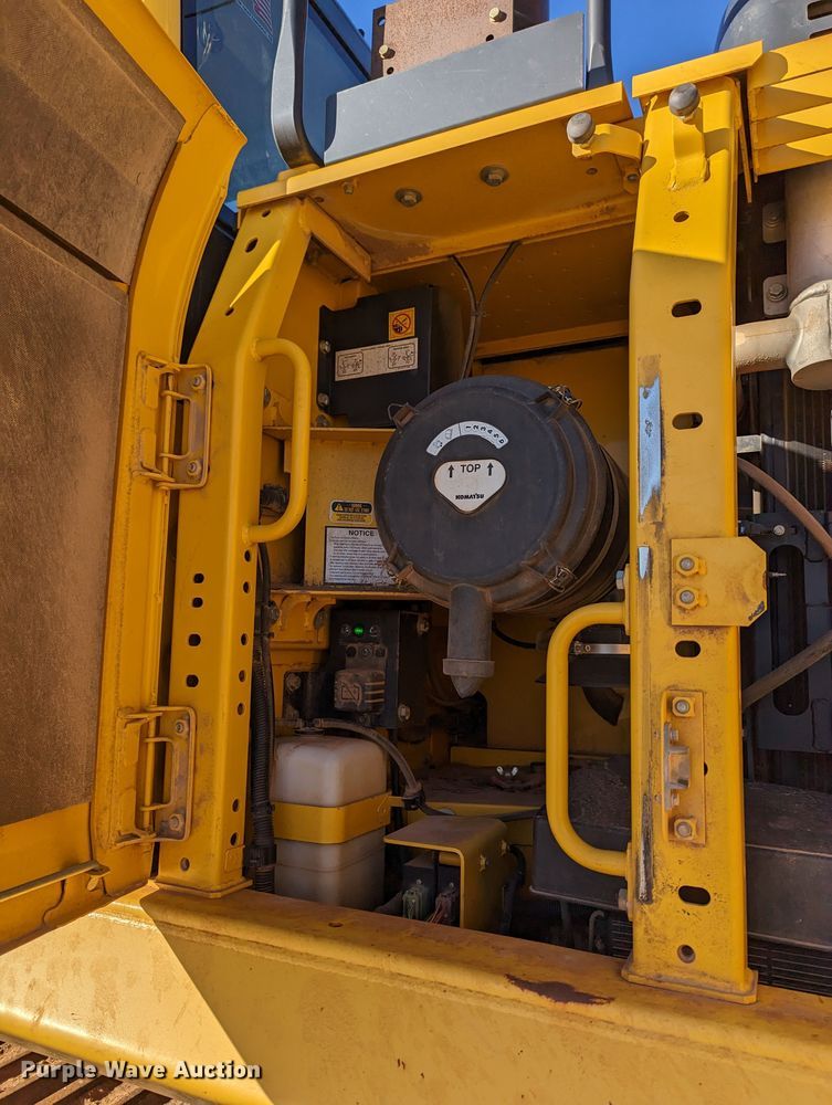 image for item LP9204 2015 Komatsu PC290LC-11  excavator