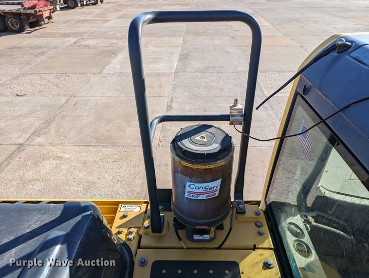 image for item LP9204 2015 Komatsu PC290LC-11  excavator