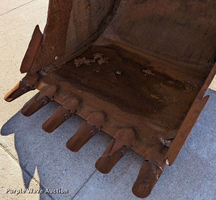 image for item LP9204 2015 Komatsu PC290LC-11  excavator