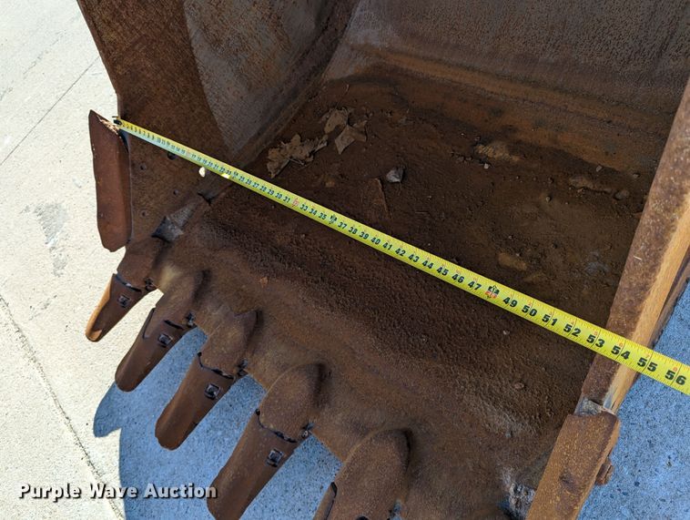 image for item LP9204 2015 Komatsu PC290LC-11  excavator