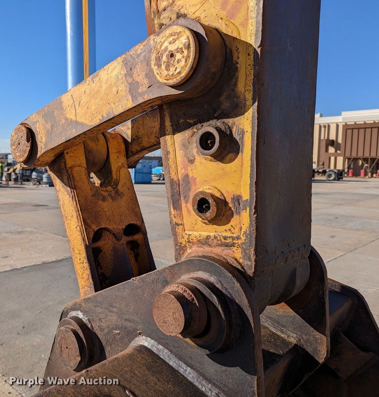 image for item LP9204 2015 Komatsu PC290LC-11  excavator