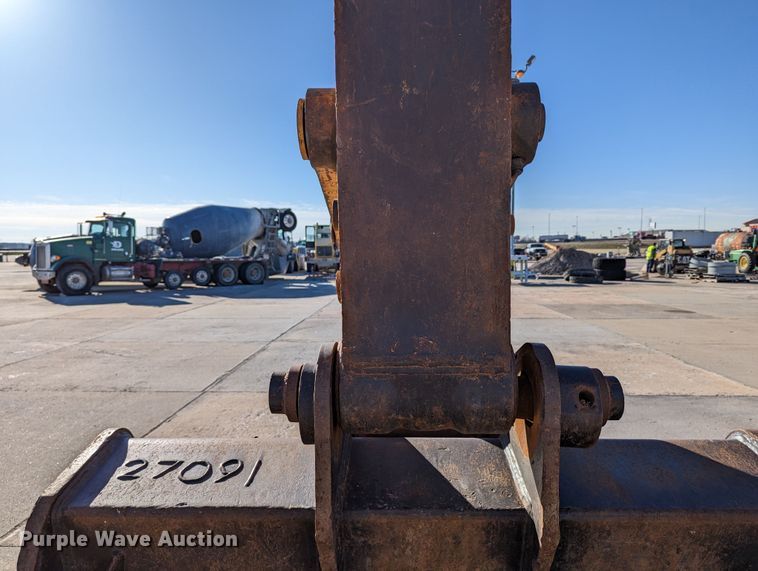 image for item LP9204 2015 Komatsu PC290LC-11  excavator