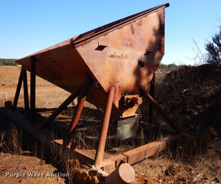 image for item LT9037 Shop built  conveyor