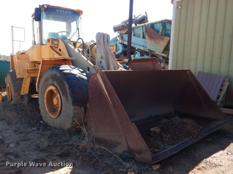 image for item LT9039 2005 Volvo L150E  wheel loader