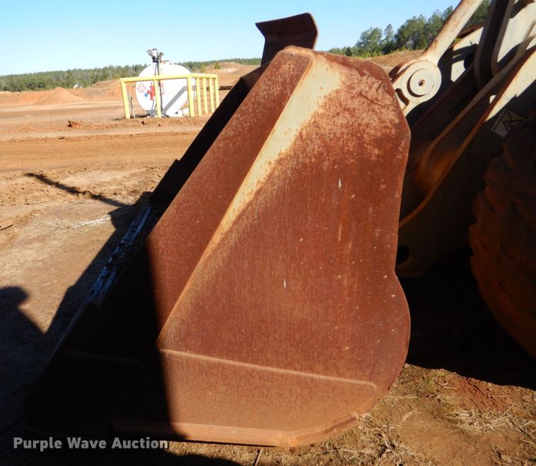 image for item LT9039 2005 Volvo L150E  wheel loader