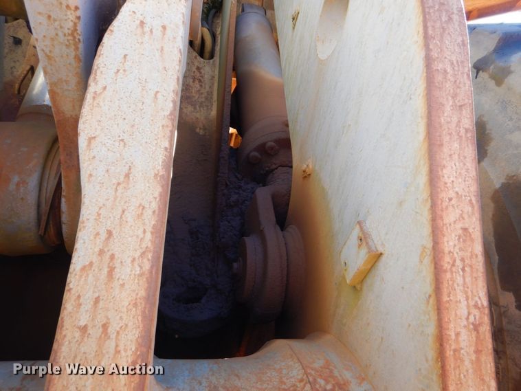 image for item LT9039 2005 Volvo L150E  wheel loader