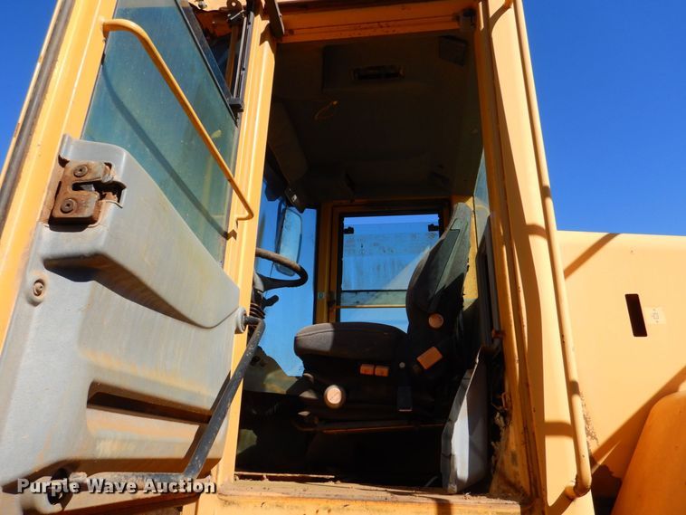 image for item LT9039 2005 Volvo L150E  wheel loader
