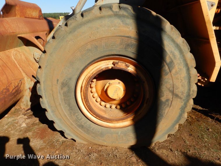 image for item LT9039 2005 Volvo L150E  wheel loader