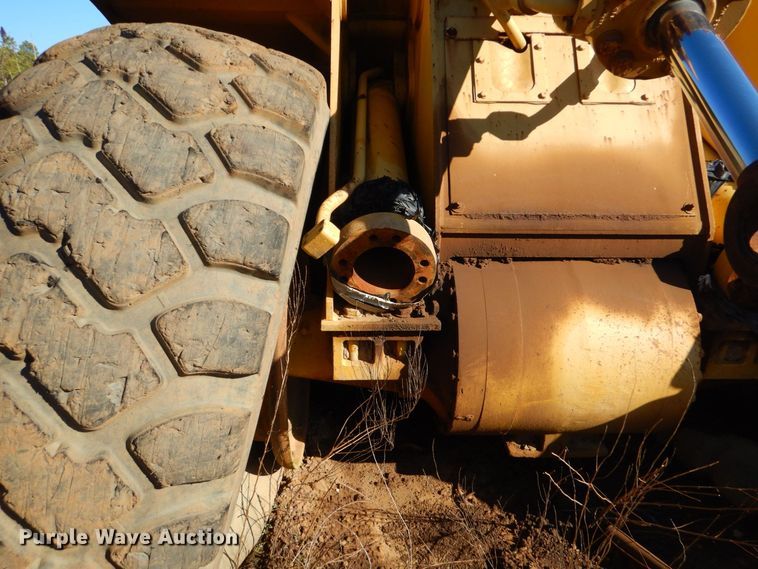 image for item LT9040 2006 Caterpillar 966H  wheel loader
