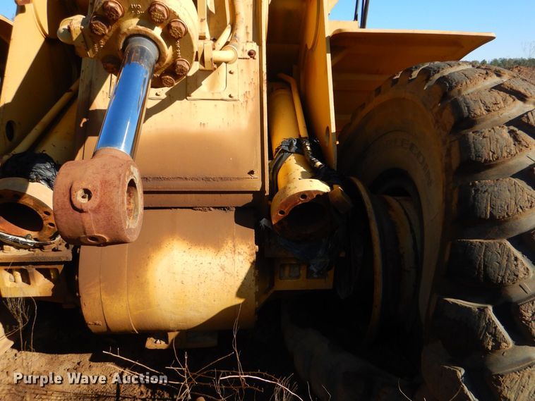 image for item LT9040 2006 Caterpillar 966H  wheel loader