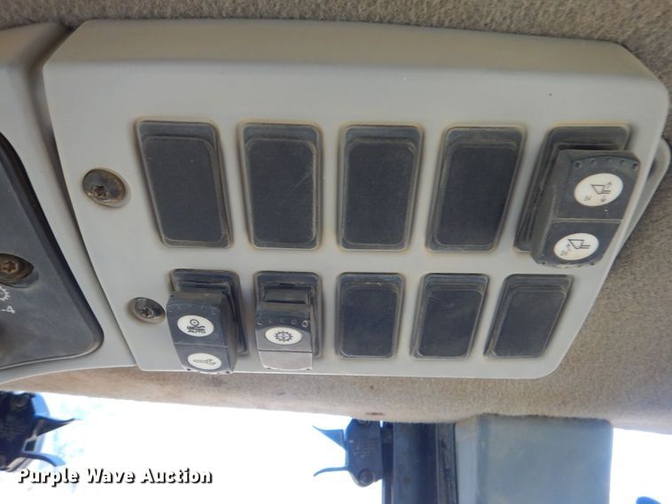 image for item LT9040 2006 Caterpillar 966H  wheel loader