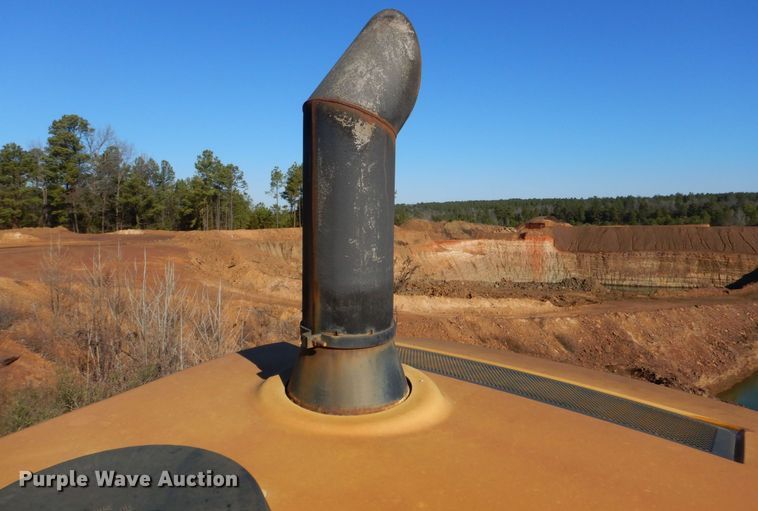 image for item LT9040 2006 Caterpillar 966H  wheel loader