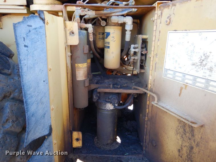 image for item LT9040 2006 Caterpillar 966H  wheel loader