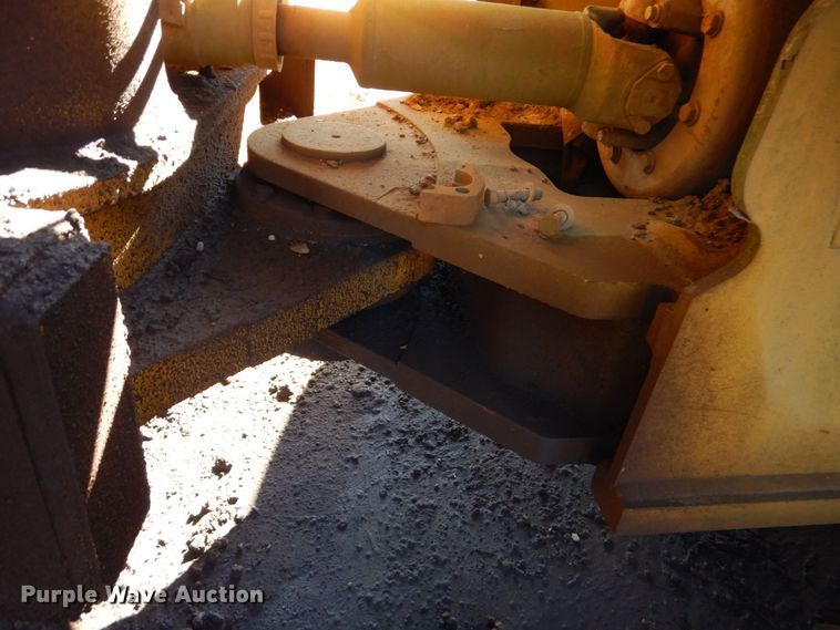 image for item LT9040 2006 Caterpillar 966H  wheel loader