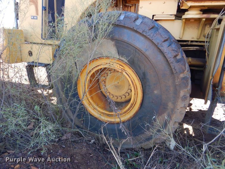 image for item LT9040 2006 Caterpillar 966H  wheel loader