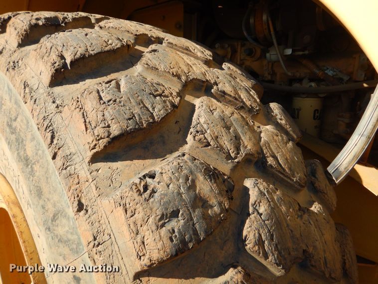 image for item LT9040 2006 Caterpillar 966H  wheel loader