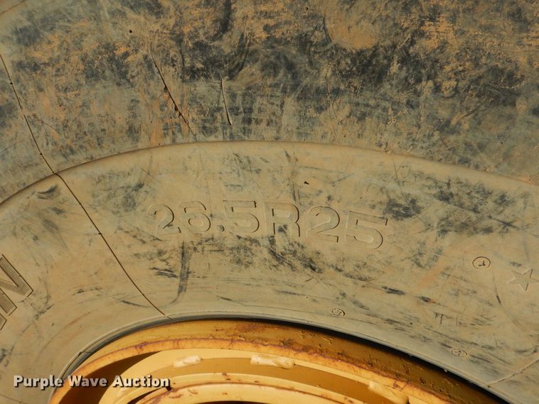 image for item LT9040 2006 Caterpillar 966H  wheel loader