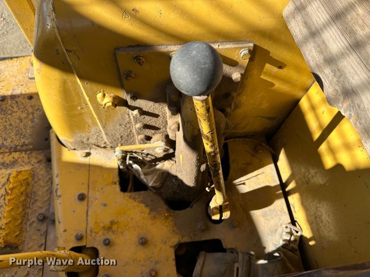 image for item LT9293 1969 Caterpillar D7E  dozer