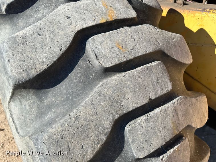 image for item LT9310 1974 Fiat-Allis 745HB  wheel loader