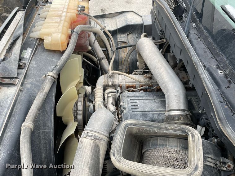 image for item MA9809 2016 International 7600  vacuum truck