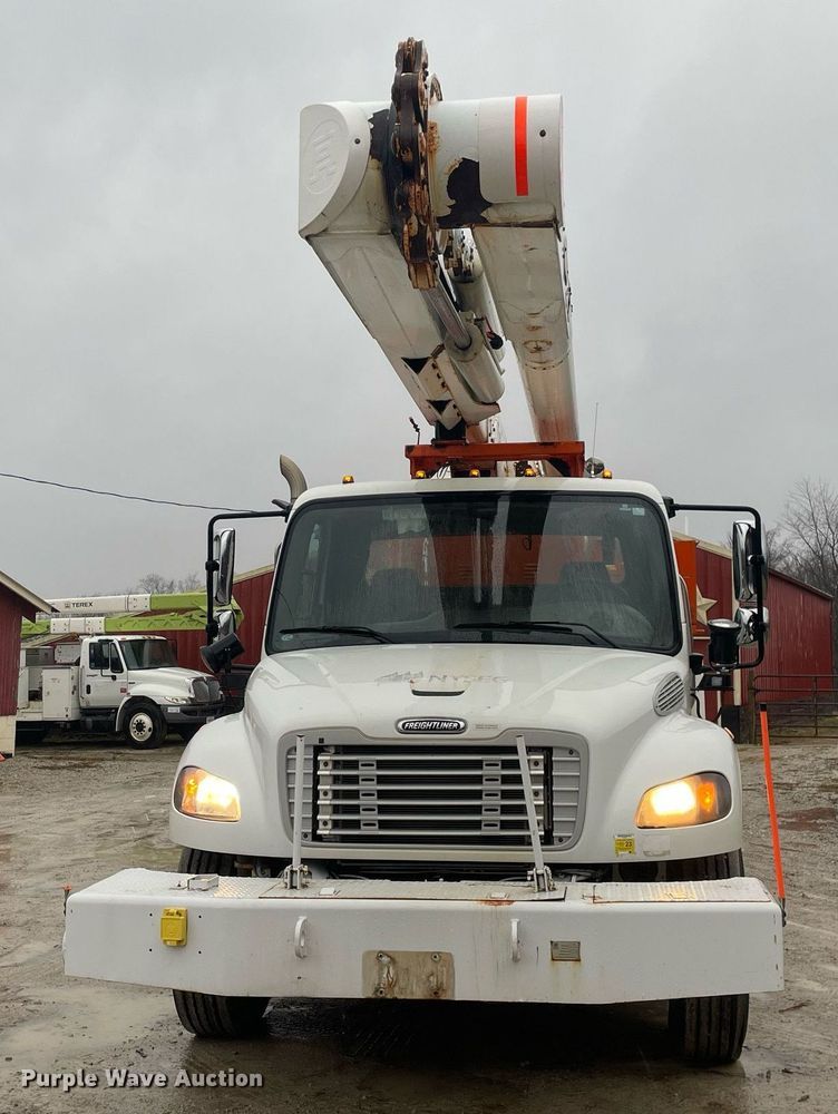 image for item MA9844 2008 Freightliner Business Class M2  bucket truck