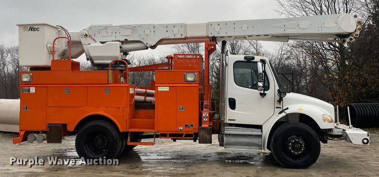image for item MA9844 2008 Freightliner Business Class M2  bucket truck