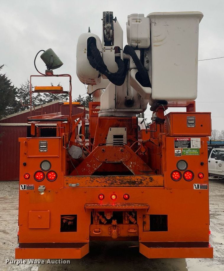 image for item MA9844 2008 Freightliner Business Class M2  bucket truck