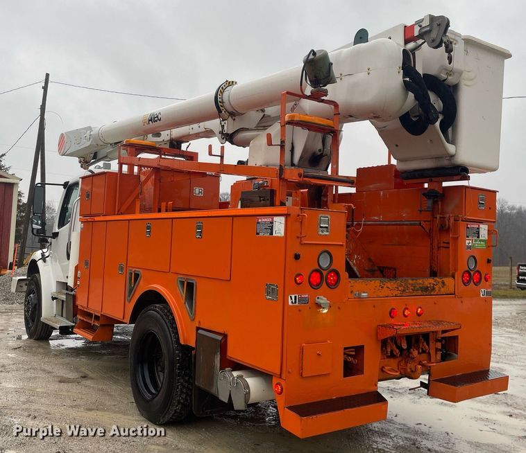 image for item MA9844 2008 Freightliner Business Class M2  bucket truck
