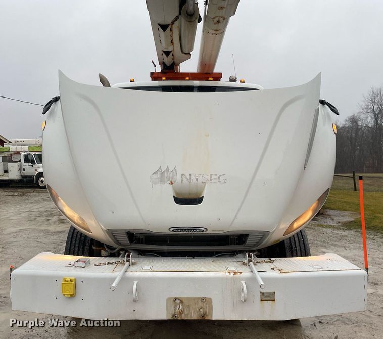 image for item MA9844 2008 Freightliner Business Class M2  bucket truck
