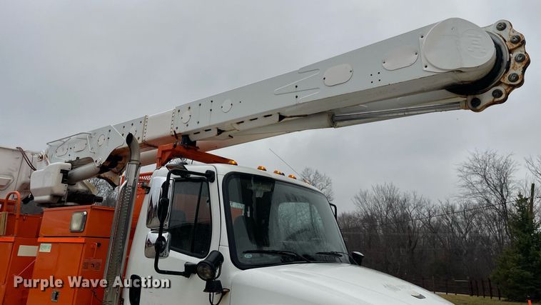 image for item MA9844 2008 Freightliner Business Class M2  bucket truck