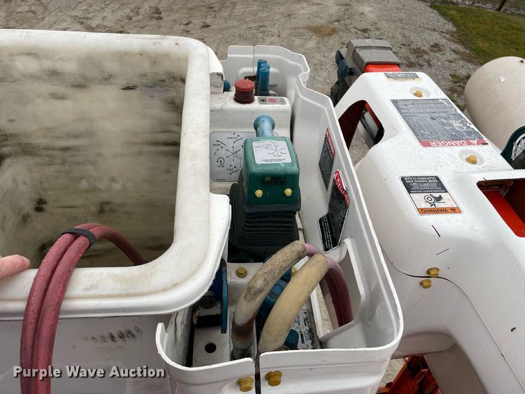 image for item MA9844 2008 Freightliner Business Class M2  bucket truck