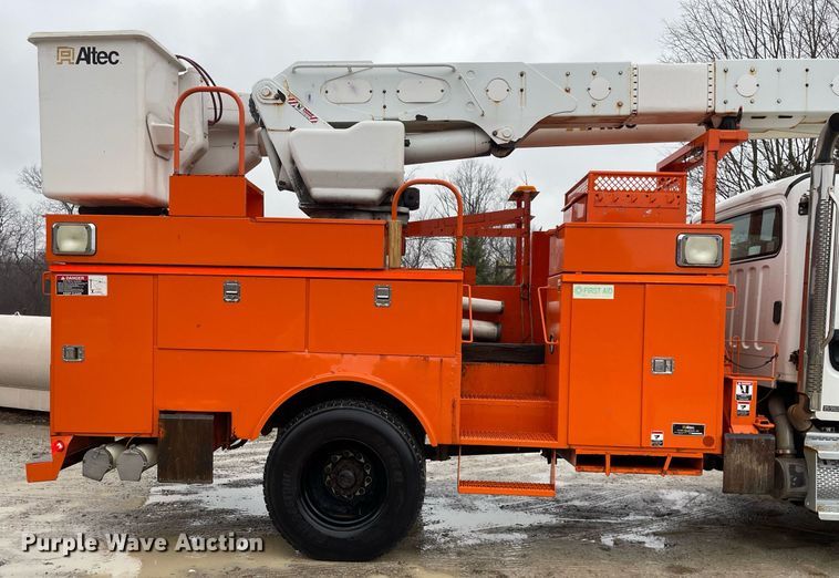 image for item MA9844 2008 Freightliner Business Class M2  bucket truck