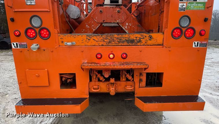 image for item MA9844 2008 Freightliner Business Class M2  bucket truck