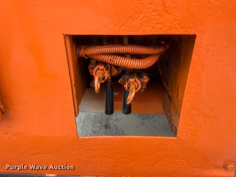 image for item MA9844 2008 Freightliner Business Class M2  bucket truck