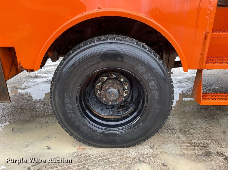 image for item MA9844 2008 Freightliner Business Class M2  bucket truck