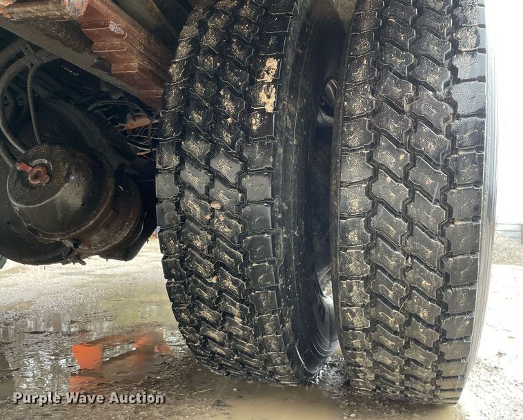 image for item MA9844 2008 Freightliner Business Class M2  bucket truck