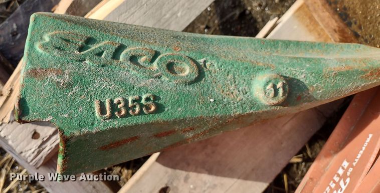 image for item MD9291 Backhoe attachments