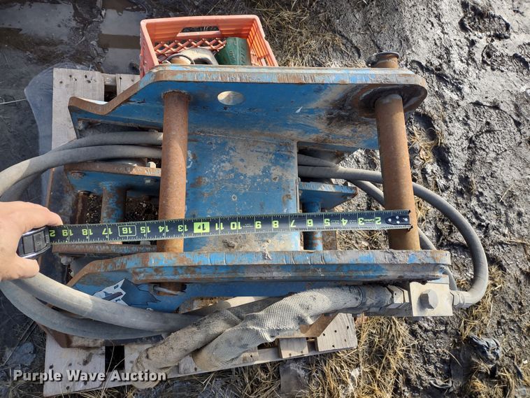 image for item MD9291 Backhoe attachments