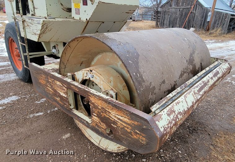 image for item ME9656 Rex SP700  single drum vibratory roller