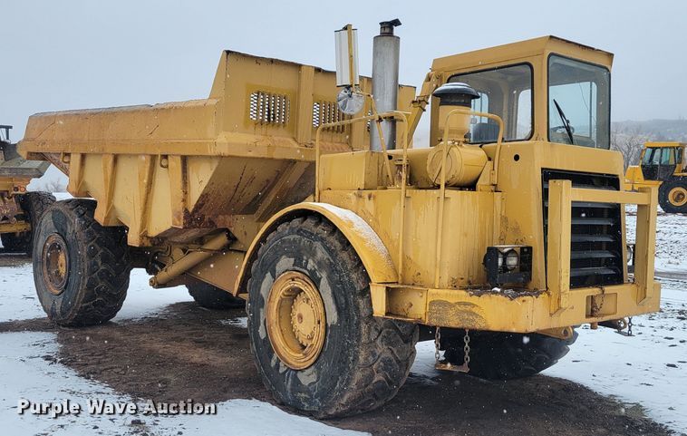 image for item ME9658 Caterpillar D25  haul truck