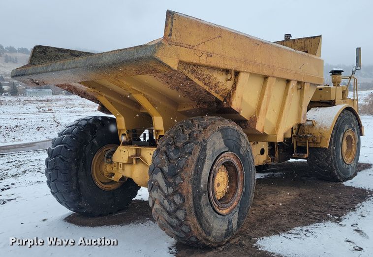 image for item ME9658 Caterpillar D25  haul truck
