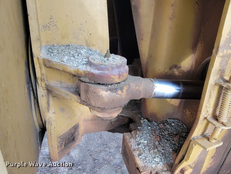 image for item ME9658 Caterpillar D25  haul truck