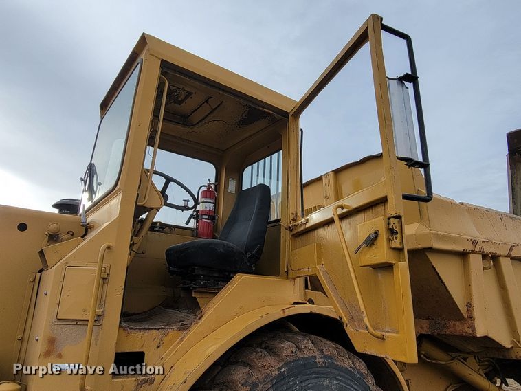 image for item ME9658 Caterpillar D25  haul truck