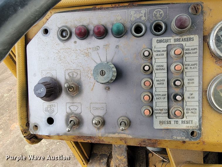 image for item ME9658 Caterpillar D25  haul truck