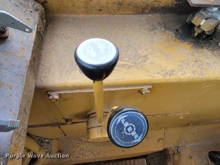 image for item ME9658 Caterpillar D25  haul truck